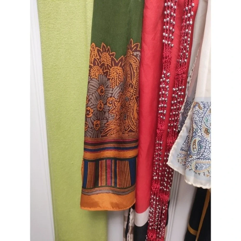 Multiple Multi Use‎ Various Brands Of Scarfs